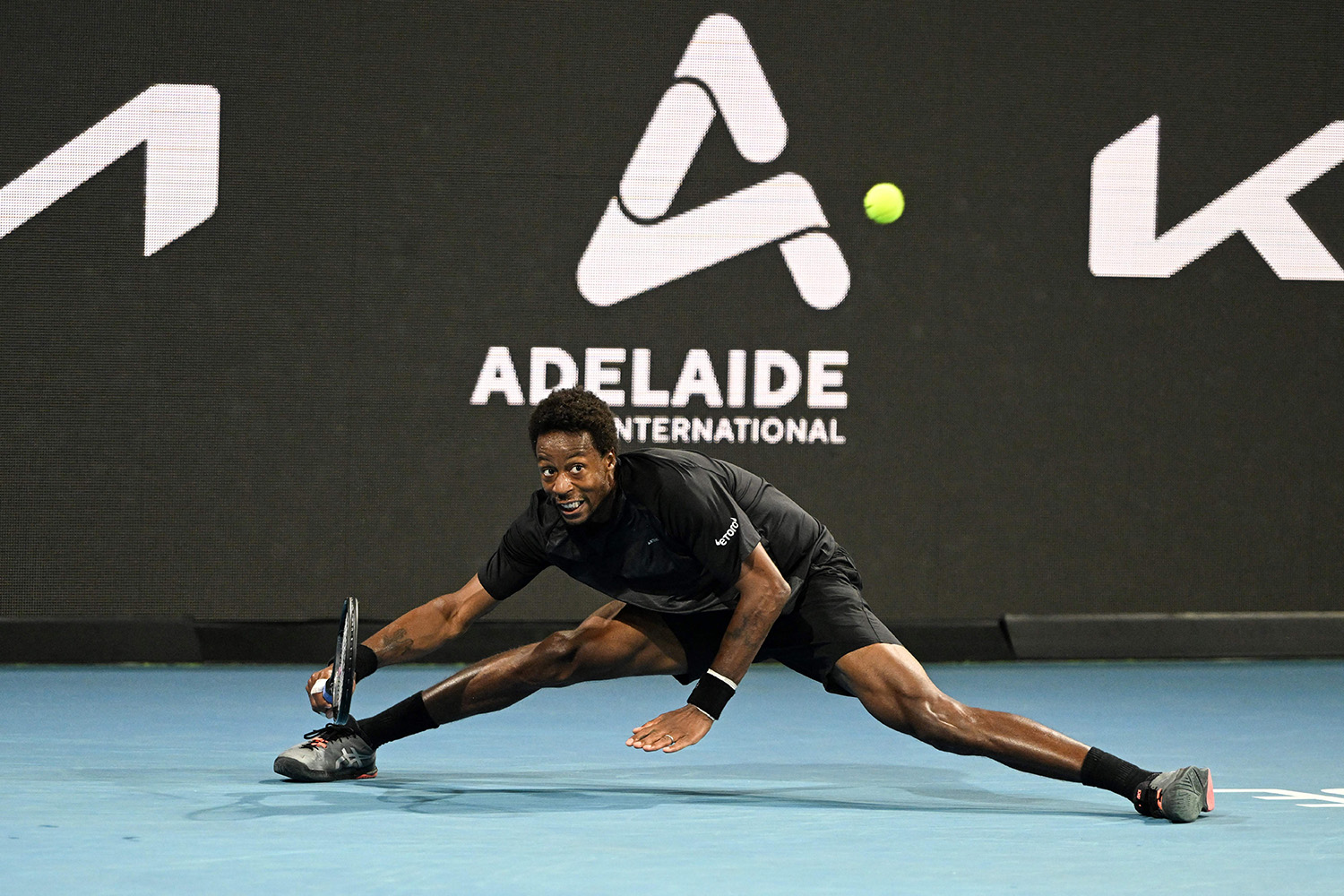 Gael Monfils defended brilliantly during his semifinal victory over Thanasi Kokkinakis at the Adelaide International
